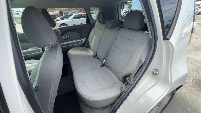 2016 Kia Soul EV Base
