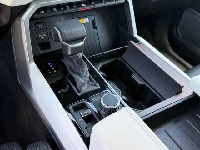 2024 Toyota Sequoia Capstone