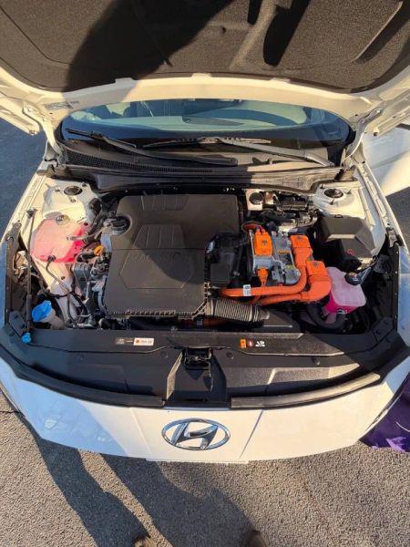 2021 Hyundai Elantra Hybrid Blue