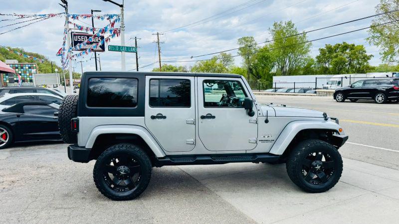 2016 Jeep Wrangler Unlimited Sahara