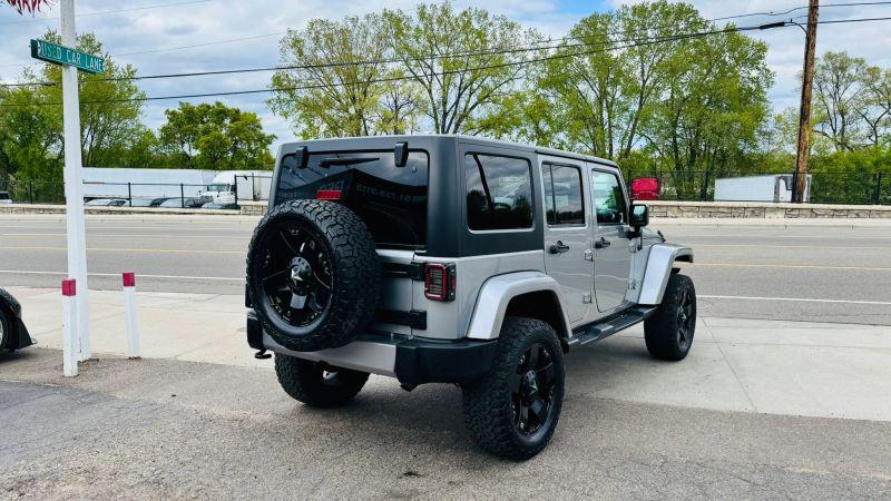 2016 Jeep Wrangler Unlimited Sahara