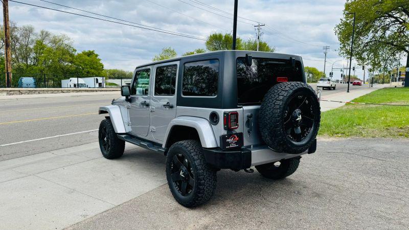 2016 Jeep Wrangler Unlimited Sahara