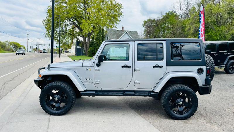 2016 Jeep Wrangler Unlimited Sahara