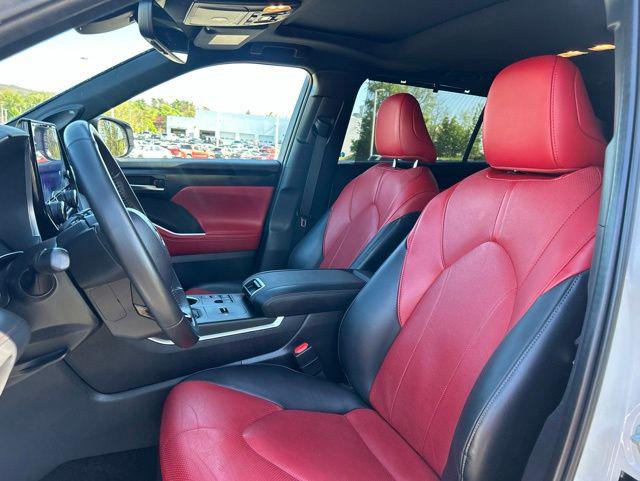 2023 Toyota Highlander XSE