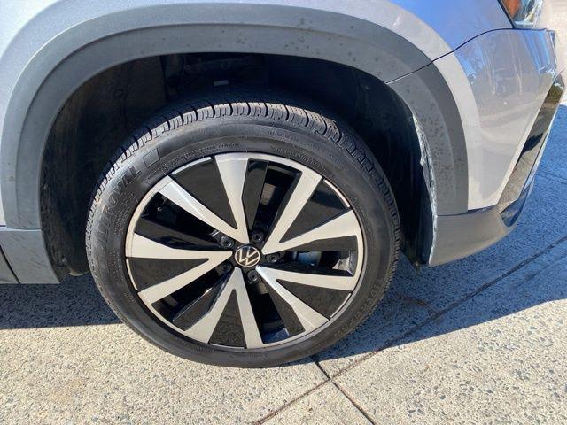 2024 Volkswagen Taos 1.5T SE