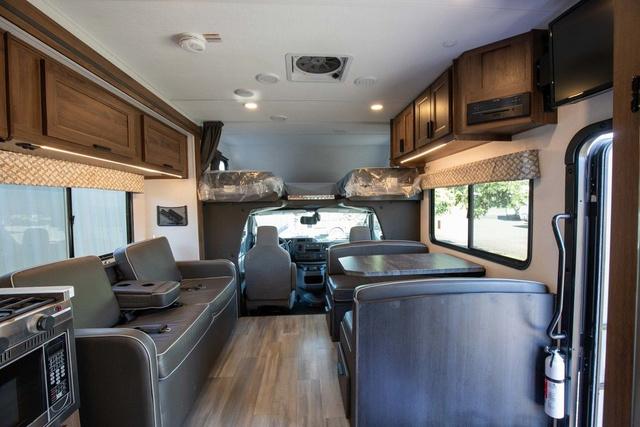 2024 Ford E-450 Cutaway Unknown