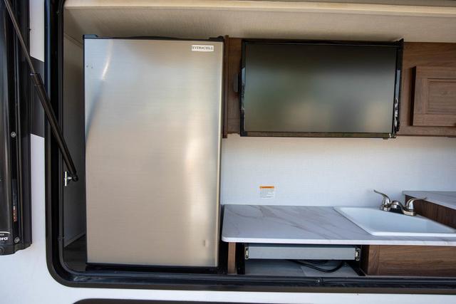 2024 Ford E-450 Cutaway Unknown