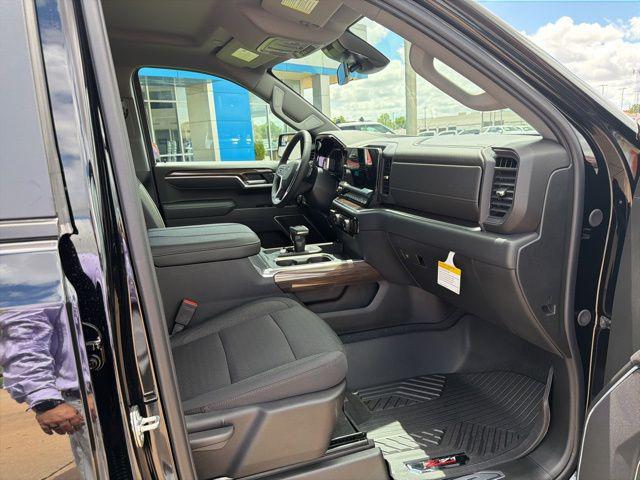 2026 Chevrolet Silverado 1500 4WD Crew Cab Short Bed RST