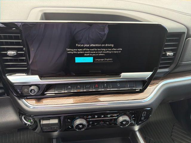 2026 Chevrolet Silverado 1500 4WD Crew Cab Short Bed RST