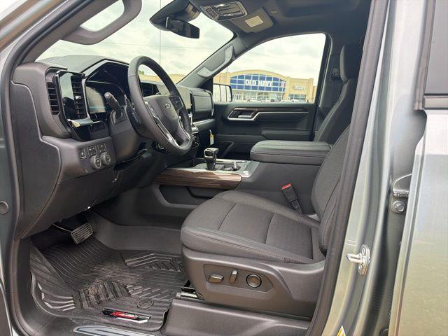 2026 Chevrolet Silverado 1500 4WD Crew Cab Short Bed RST