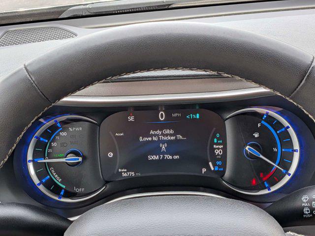 2024 Chrysler Pacifica Hybrid Select