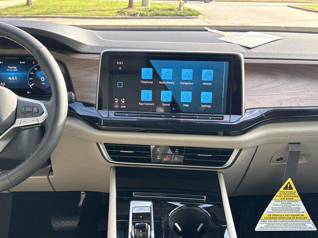 2026 Volkswagen Atlas SE with Technology
