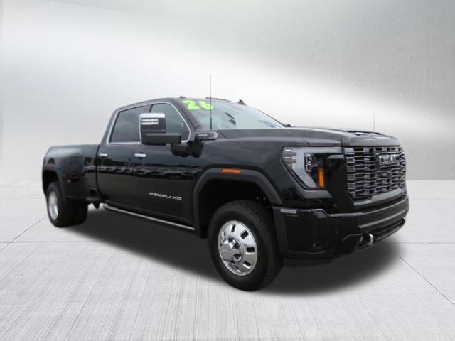 2026 GMC Sierra 3500HD Crew Cab, Long Bed, Denali Ultimate Dual Rear Wheel, 4WD