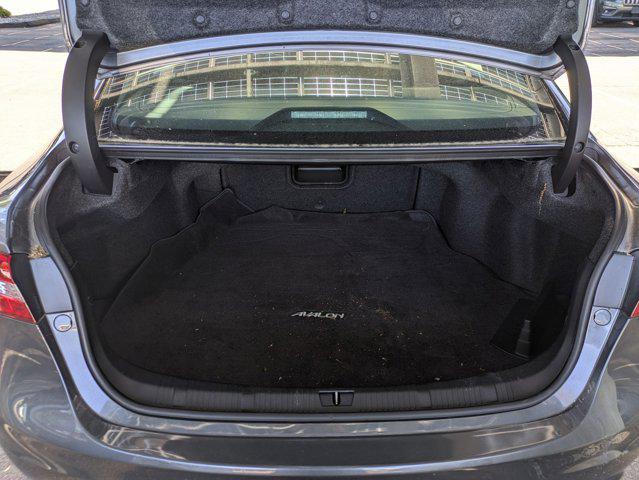 2013 Toyota Avalon XLE Premium