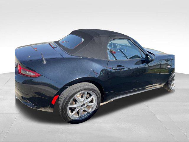 2016 Mazda MX-5 Sport