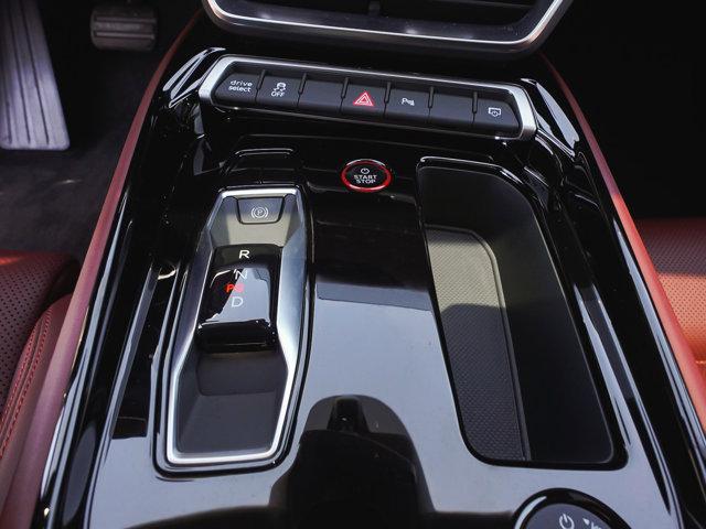 2024 Audi e-tron GT Premium Plus quattro