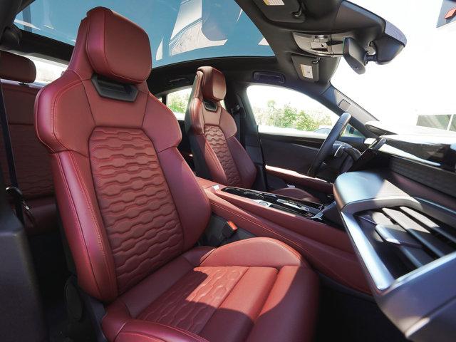 2024 Audi e-tron GT Premium Plus quattro