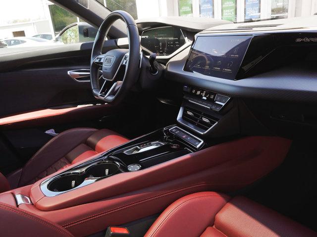 2024 Audi e-tron GT Premium Plus quattro