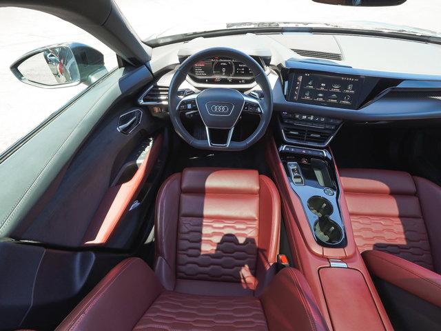 2024 Audi e-tron GT Premium Plus quattro