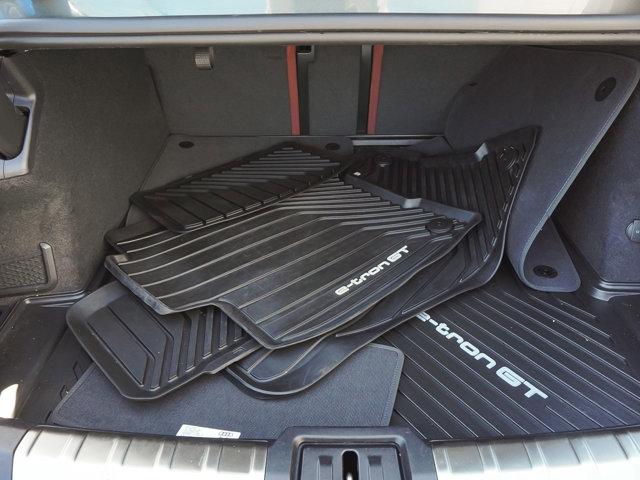 2024 Audi e-tron GT Premium Plus quattro