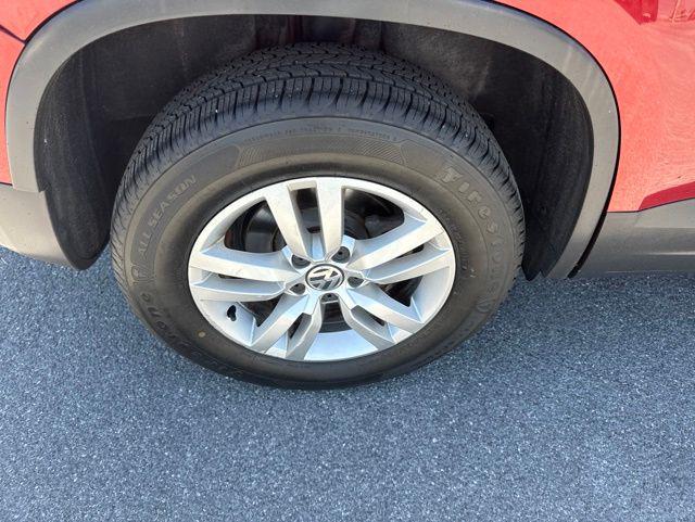 2016 Volkswagen Tiguan S