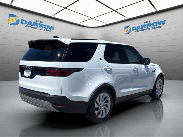 2024 Land Rover Discovery P300 S