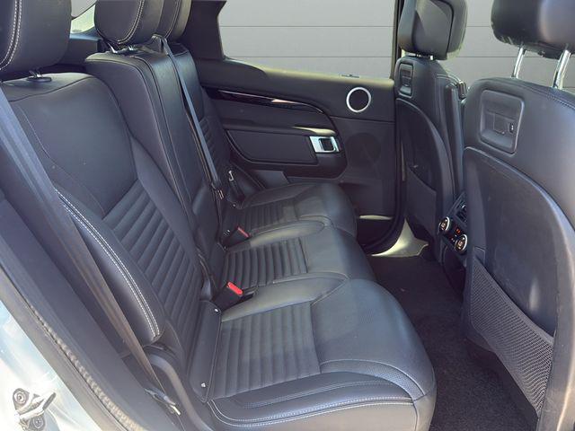 2024 Land Rover Discovery P300 S