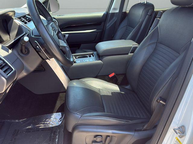 2024 Land Rover Discovery P300 S