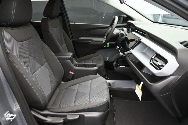 2027 Chevrolet Bolt LT FWD