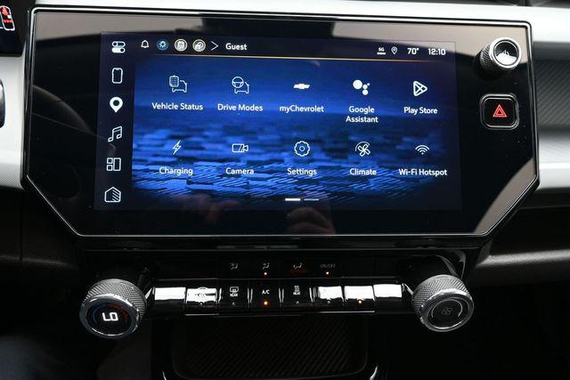 2027 Chevrolet Bolt LT FWD