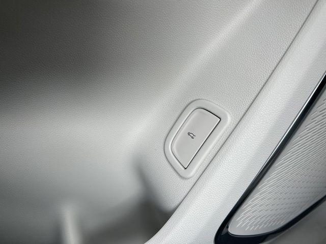 2026 GMC Acadia Denali FWD