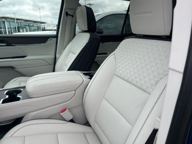 2026 GMC Acadia Denali FWD