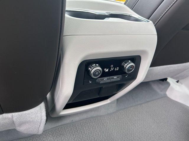 2026 GMC Acadia Denali FWD