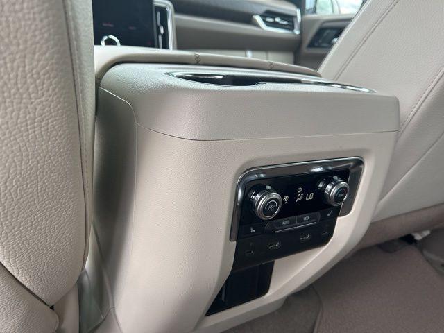 2026 GMC Yukon 4WD Denali