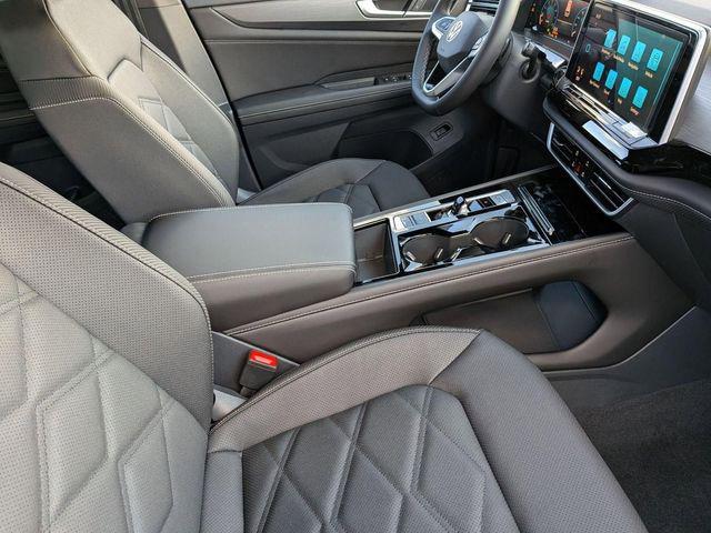 2026 Volkswagen Atlas Cross Sport SE with Technology