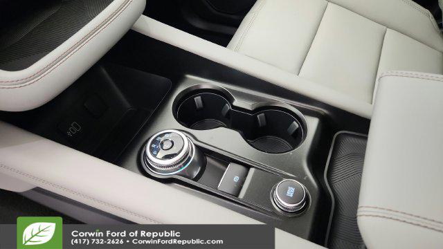 2026 Ford Explorer Active 200A