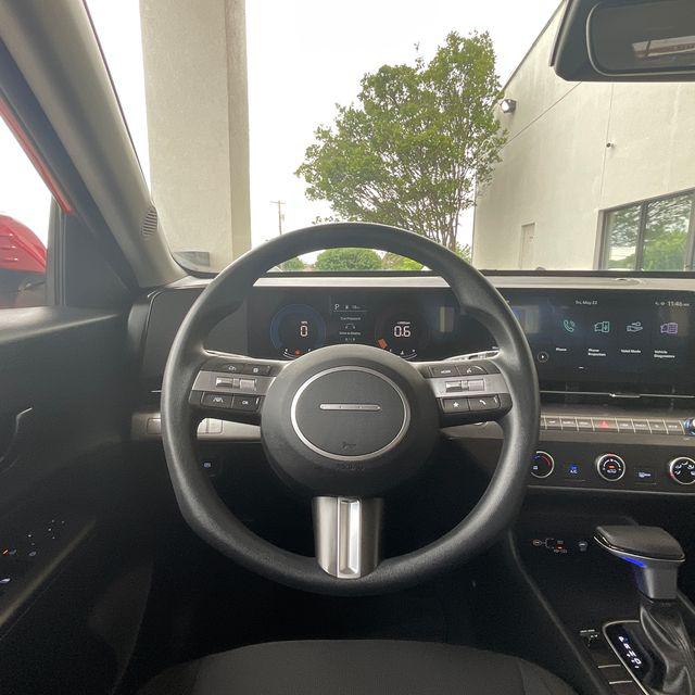 2025 Hyundai Kona SE