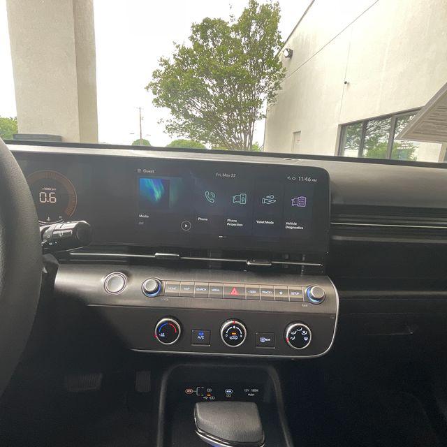 2025 Hyundai Kona SE