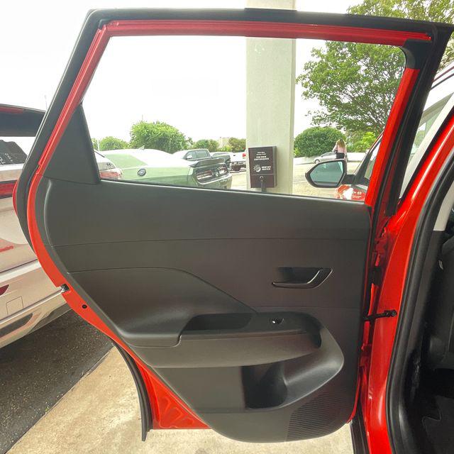 2025 Hyundai Kona SE