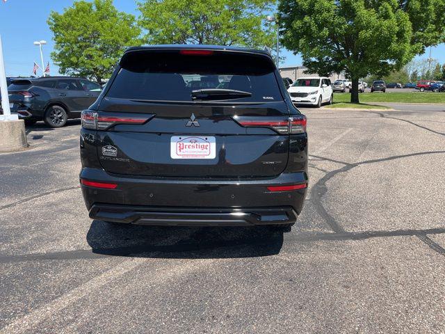 2026 Mitsubishi Outlander LE 1.5T S-AWC