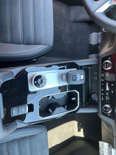 2026 Mitsubishi Outlander LE 1.5T S-AWC
