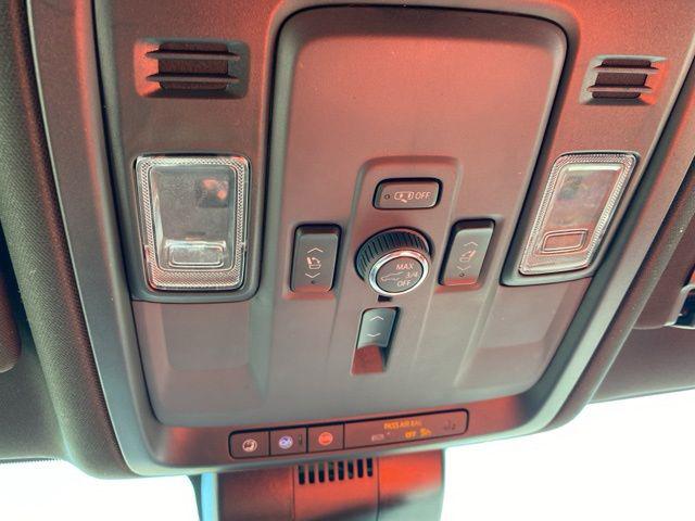 2025 GMC Yukon 4WD Denali