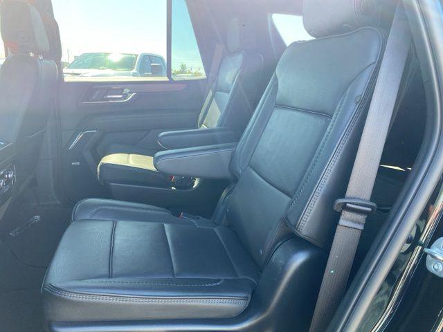2025 GMC Yukon 4WD Denali