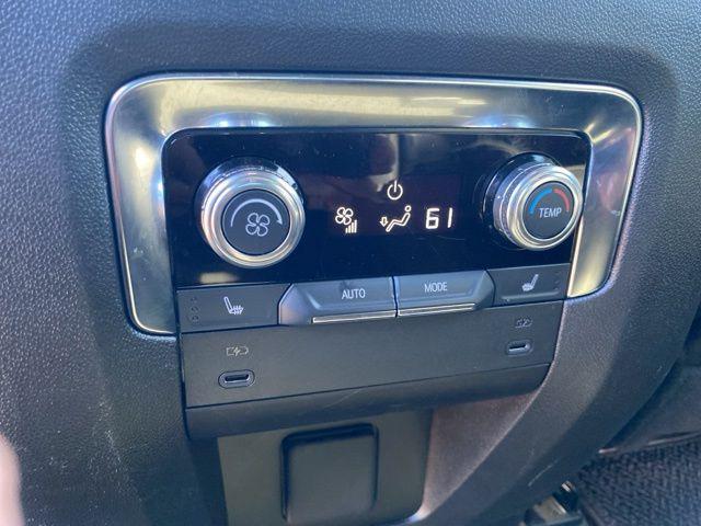 2025 GMC Yukon 4WD Denali
