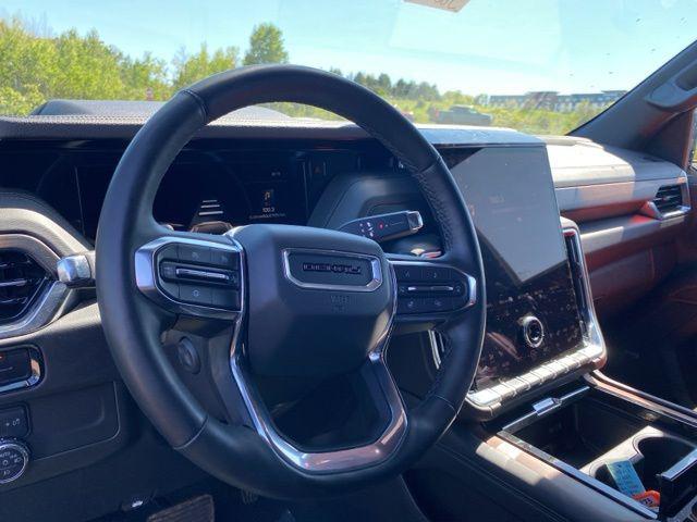 2025 GMC Yukon 4WD Denali