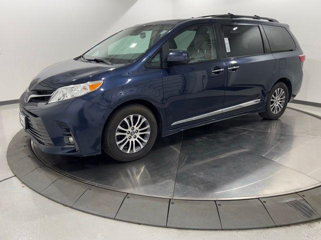 2019 Toyota Sienna XLE 8 Passenger for sale in HAGERSTOWN, MD