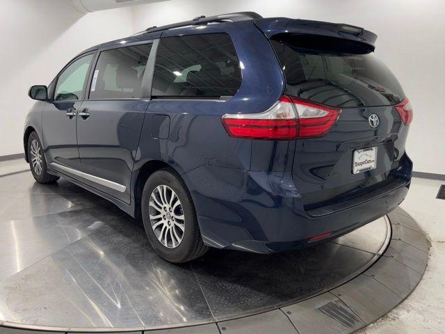 2019 Toyota Sienna XLE 8 Passenger