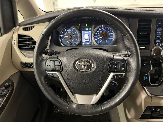 2019 Toyota Sienna XLE 8 Passenger