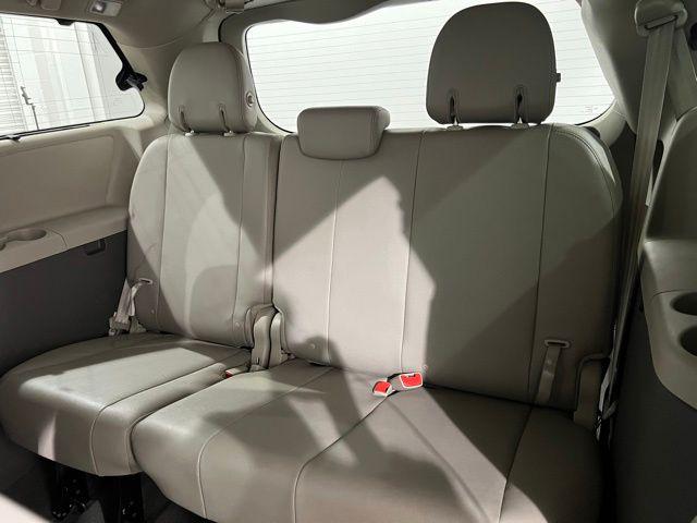 2019 Toyota Sienna XLE 8 Passenger