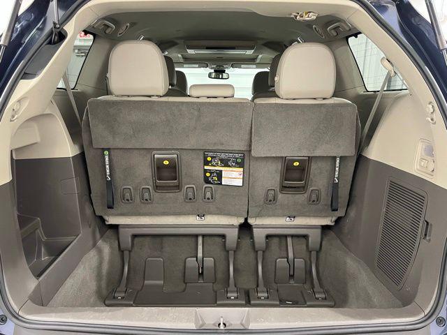 2019 Toyota Sienna XLE 8 Passenger